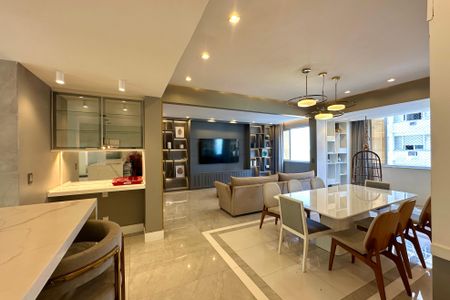 Apartamento à venda com 5 quartos, 214m² em Copacabana, Rio de Janeiro