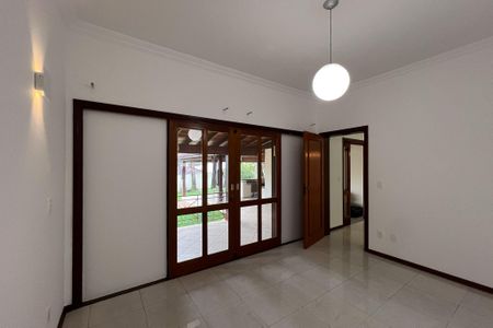 Casa de condomínio para alugar com 447m², 4 quartos e 4 vagasSala 