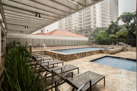 Apartamento à venda com 90m², 2 quartos e 2 vagasÁrea comum - Piscina