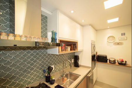 Apartamento à venda com 90m², 2 quartos e 2 vagasCozinha