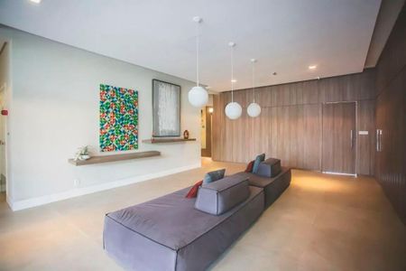 Apartamento à venda com 90m², 2 quartos e 2 vagasHall social