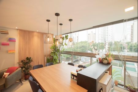 Apartamento à venda com 90m², 2 quartos e 2 vagasSala - Espaço gourmet