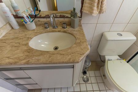 Apartamento à venda com 64m², 2 quartos e 1 vagaBanheiro da Suíte 