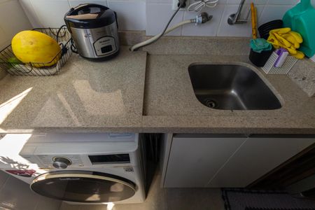 Apartamento à venda com 64m², 2 quartos e 1 vagaCozinha e Área de Serviço