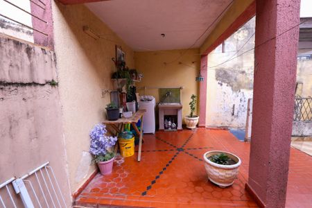 Casa à venda com 260m², 5 quartos e 3 vagas Casa à venda com 260m², 5 quartos e 3 vagasÁrea de Serviço da Casa 4