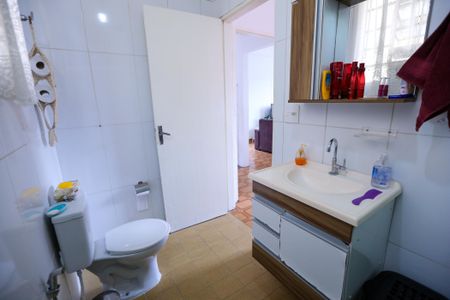 Casa à venda com 260m², 5 quartos e 3 vagas Casa à venda com 260m², 5 quartos e 3 vagasBanheiro