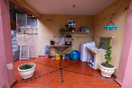 Casa à venda com 260m², 5 quartos e 3 vagas Casa à venda com 260m², 5 quartos e 3 vagasÁrea de Serviço da Casa 4