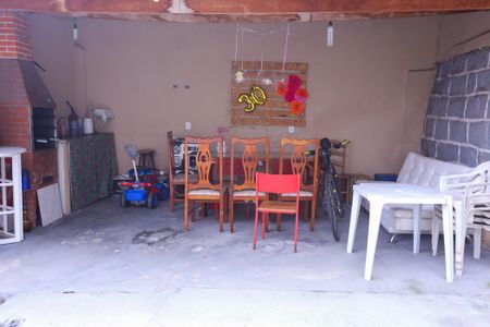 Casa à venda com 260m², 5 quartos e 3 vagas Casa à venda com 260m², 5 quartos e 3 vagasChurrasqueira da Casa 4