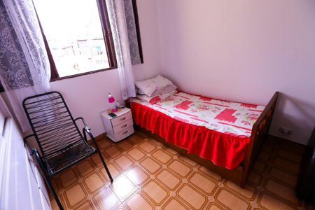 Casa à venda com 260m², 5 quartos e 3 vagas Casa à venda com 260m², 5 quartos e 3 vagasQuarto