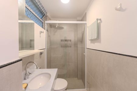 Banheiro de kitnet/studio à venda com 1 quarto, 25m² em Cerqueira César, São Paulo