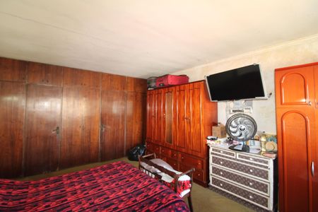 Casa à venda com 300m², 5 quartos e 4 vagasQuarto 2