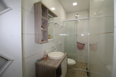 Casa à venda com 300m², 5 quartos e 4 vagasQuarto 1 - Banheiro