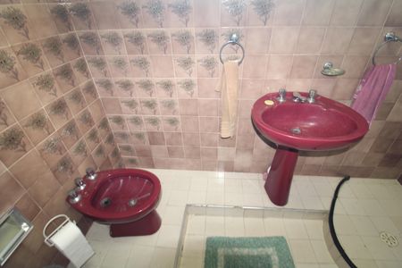 Casa à venda com 300m², 5 quartos e 4 vagasBanheiro