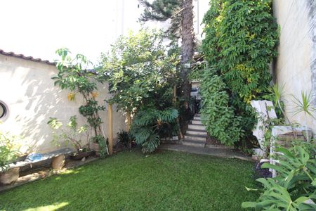 Casa à venda com 300m², 5 quartos e 4 vagasQuintal