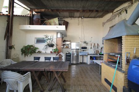 Casa à venda com 300m², 5 quartos e 4 vagasQuintal