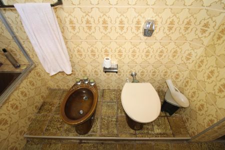 Casa à venda com 300m², 5 quartos e 4 vagasQuarto 2 - Banheiro