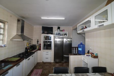 Casa à venda com 300m², 5 quartos e 4 vagasCozinha