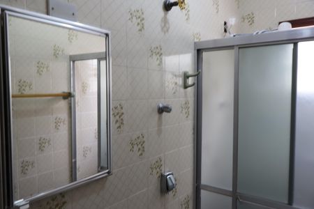 Casa à venda com 162m², 2 quartos e 4 vagasBanheiro Suíte