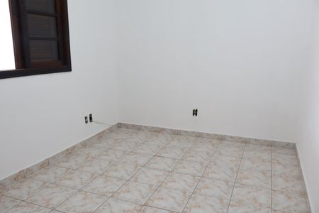 Casa à venda com 162m², 2 quartos e 4 vagasSuíte 