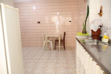 Casa à venda com 162m², 2 quartos e 4 vagasCopa e cozinha