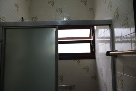 Casa à venda com 162m², 2 quartos e 4 vagasBanheiro Suíte