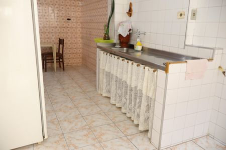 Casa à venda com 162m², 2 quartos e 4 vagasCopa e cozinha