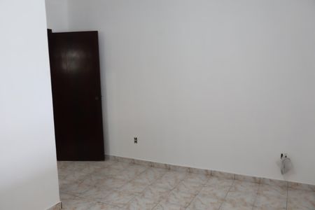 Casa à venda com 162m², 2 quartos e 4 vagasSuíte 