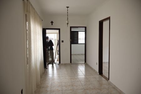 Casa à venda com 162m², 2 quartos e 4 vagasSala