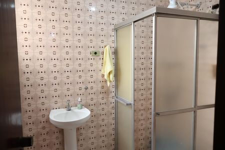 Casa à venda com 162m², 2 quartos e 4 vagasBanheiro