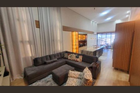 Casa à venda com 4 quartos, 225m² em Swiss Park, Campinas
