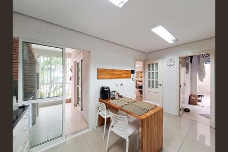 Casa à venda com 240m², 3 quartos e 4 vagasCozinha