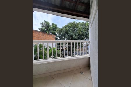 Casa à venda com 240m², 3 quartos e 4 vagasSacada Quarto 2