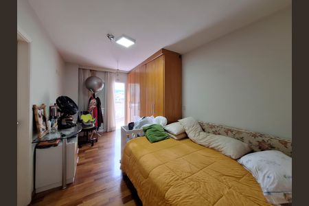 Casa à venda com 240m², 3 quartos e 4 vagasQuarto 1