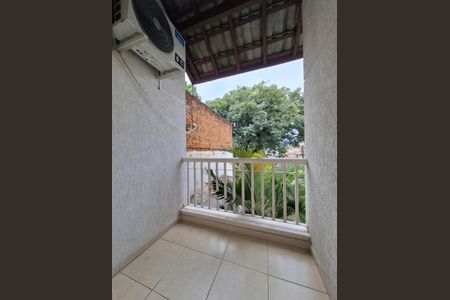 Casa à venda com 240m², 3 quartos e 4 vagasSacada Quarto 3