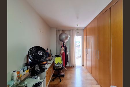 Casa à venda com 240m², 3 quartos e 4 vagasQuarto 1