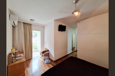 Casa à venda com 240m², 3 quartos e 4 vagasQuarto 3