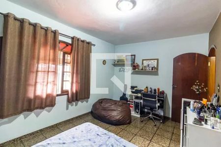 Casa à venda com 180m², 4 quartos e 2 vagas Casa à venda com 180m², 4 quartos e 2 vagasCasa 2 - Quarto 1