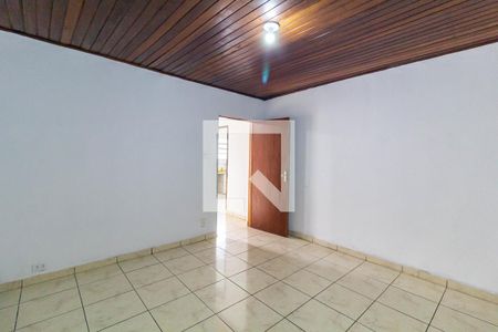 Casa à venda com 180m², 4 quartos e 2 vagas Casa à venda com 180m², 4 quartos e 2 vagasCasa1- Quarto1