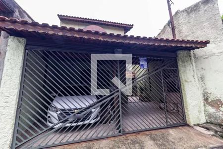 Casa à venda com 180m², 4 quartos e 2 vagas Casa à venda com 180m², 4 quartos e 2 vagasFaxada
