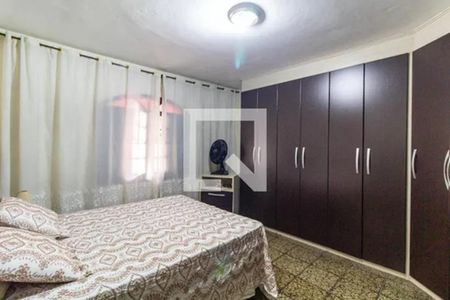 Casa à venda com 180m², 4 quartos e 2 vagas Casa à venda com 180m², 4 quartos e 2 vagasCasa 2 - Quarto 2