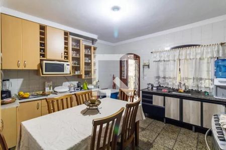 Casa à venda com 180m², 4 quartos e 2 vagas