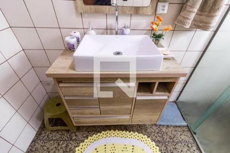 Casa à venda com 180m², 4 quartos e 2 vagas Casa à venda com 180m², 4 quartos e 2 vagasCasa 2 - Lavabo