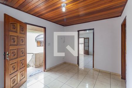 Casa à venda com 180m², 4 quartos e 2 vagas Casa à venda com 180m², 4 quartos e 2 vagasCasa1-Sala