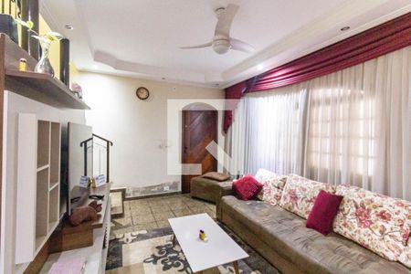 Casa à venda com 180m², 4 quartos e 2 vagas Casa à venda com 180m², 4 quartos e 2 vagasCasa2- Sala