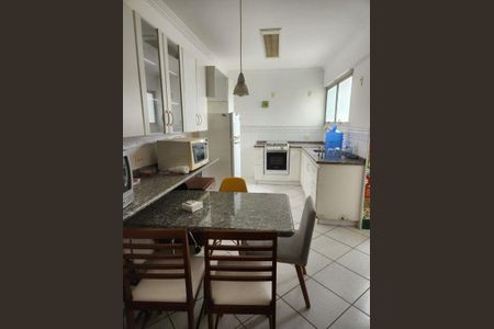 Apartamento à venda com 2 quartos, 118m² em Guarani, Campinas