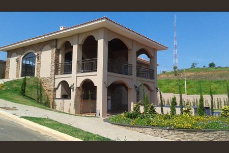 Casa à venda com 320m², 3 quartos e 4 vagas