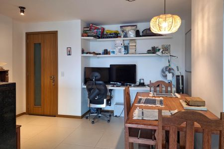 Apartamento à venda com 82m², 2 quartos e 1 vagaSala
