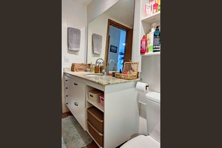 Apartamento à venda com 82m², 2 quartos e 1 vagaBanheiro da Suíte 1