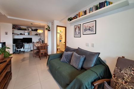Apartamento à venda com 82m², 2 quartos e 1 vagaSala