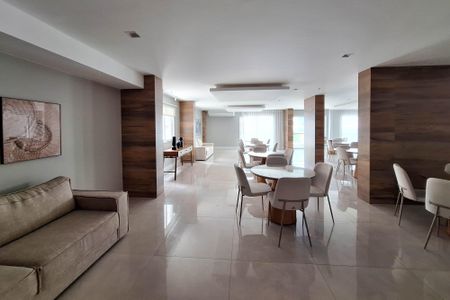 Apartamento à venda com 82m², 2 quartos e 1 vagaÁrea comum